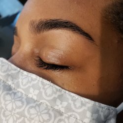 Akron Brow Bar