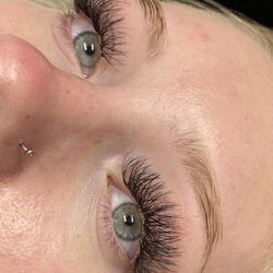 The Lash and Wax Lab - Hybrid Lash Extensions