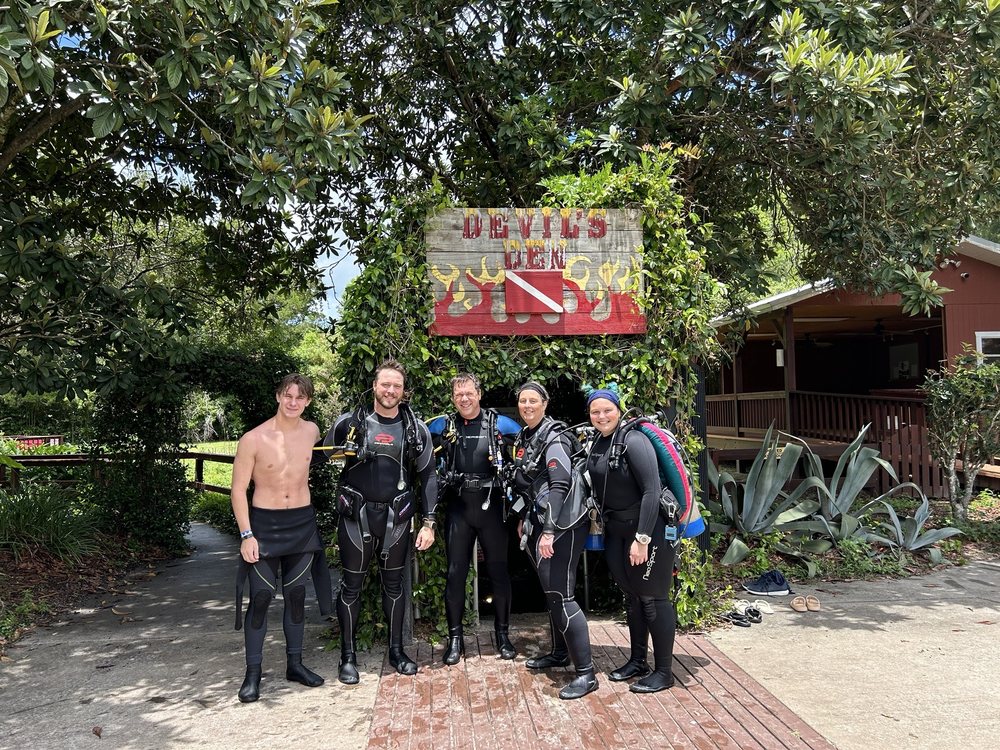 Boro Scuba Academy Logo