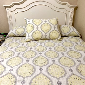 Superb Maids - How do they make up the beds like this? Feel like a hotel - Home Cleaning Near Me - Las Vegas, Nevada Superb Maids - How do they make up the beds like this? Feel like a hotel - Home Cleaning Near Me - Las Vegas, Nevada