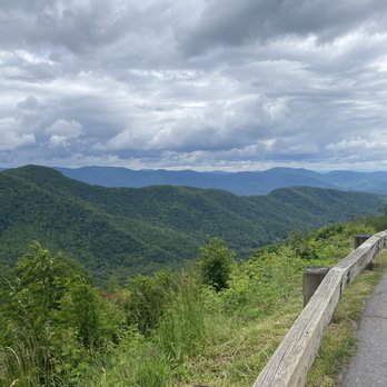 Blue Ridge Parkway - Lookout - Parks Near Me - Asheville, North Carolina Blue Ridge Parkway - Lookout - Parks Near Me - Asheville, North Carolina