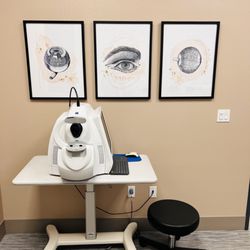 Blink Optometry - Drs. Davis, Bickford & Page - Pre-testing room