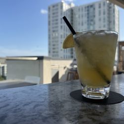 The Lighthouse Tampa - Whiskey sour