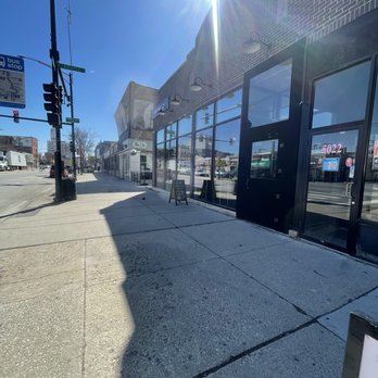 Fat Miilk - Exterior - Coffee & Tea Near Me - Chicago, Illinois