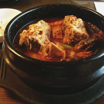 Momo - gamjatang - Sushi Bars Near Me - Winnipeg, Manitoba