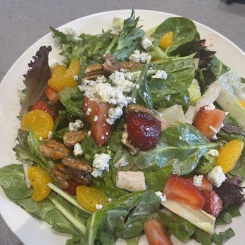 BJ's Restaurant & Brewhouse - New American Near Me - Cary, North Carolina