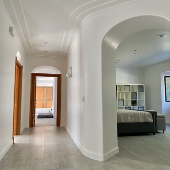 S F Kennedy Contracting - a hallway leading to a bedroom - General Contractors Near Me - Fallbrook, California S F Kennedy Contracting - a hallway leading to a bedroom - General Contractors Near Me - Fallbrook, California