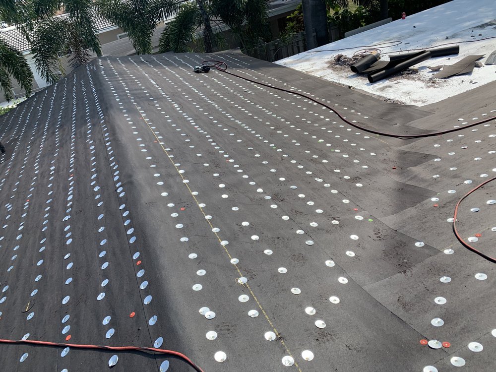 Slide of The Roof Wizard