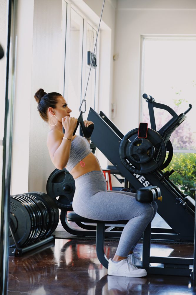Fitnello Fitness Logo