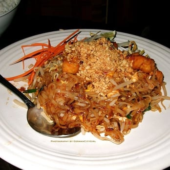 Thai Bistro - Vegetarian Pad Thai. - Thai Near Me - Shoreline, Washington Thai Bistro - Vegetarian Pad Thai. - Thai Near Me - Shoreline, Washington
