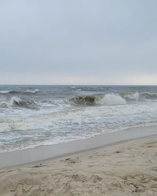 Ponquogue Beach by null