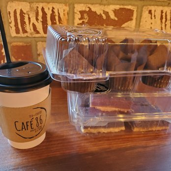 Cafe 86 - Desserts Near Me - Chula Vista, California