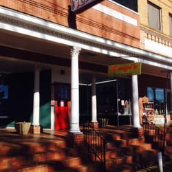 Luigi's Restaurant - Man, Tuesday nights in college (Louisiana Tech) in the early 1990's, this place was the business for all you can eat spaghetti!