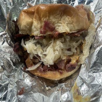 When The Pig Came Home - Lunchbox reuben slider - Delicatessen Near Me - Toronto, Ontario When The Pig Came Home - Lunchbox reuben slider - Delicatessen Near Me - Toronto, Ontario
