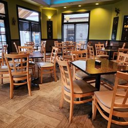 Thai Chili - Restaurant seating