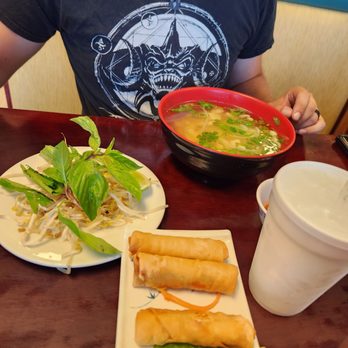 PK Noodles - Chicken egg rolls and chicken Pho - Vietnamese Near Me - Jacksonville, Florida PK Noodles - Chicken egg rolls and chicken Pho - Vietnamese Near Me - Jacksonville, Florida
