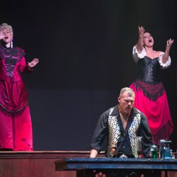 Maui Academy of Performing Arts - Jekyll & Hyde The Musical. Photo by Peter Liu.