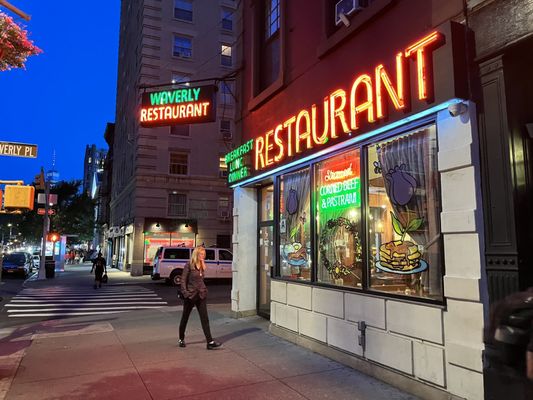 Waverly Diner by null