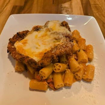 Carmine - Italian Near Me - Newburyport, Massachusetts