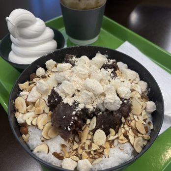 Cafe W Bakery and Desserts - Red Bean Bingsoo - Cafes Near Me - Flushing, New York Cafe W Bakery and Desserts - Red Bean Bingsoo - Cafes Near Me - Flushing, New York