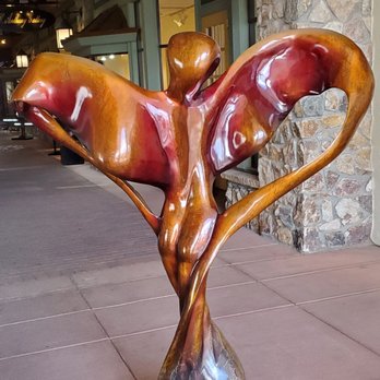 Beaver Creek Resort - Some nice sculptures in the village - Ski Resorts Near Me - Beaver Creek, Colorado