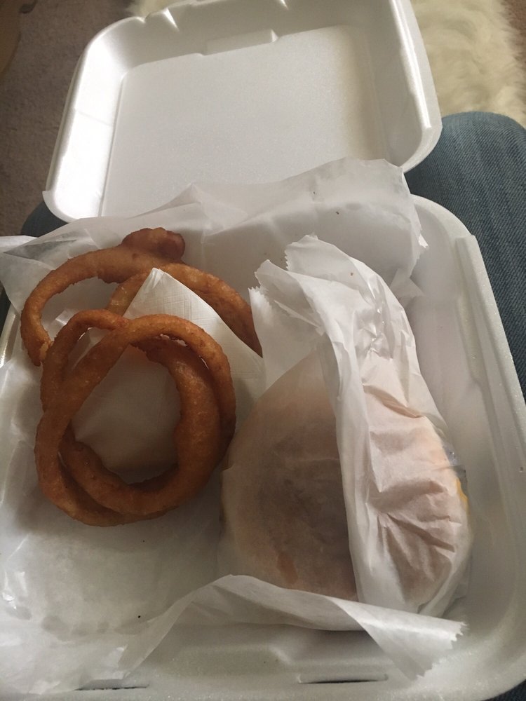 CHADWELLS MARKET AND DELI 1096 Long Hollow Rd, La Follette, Tennessee