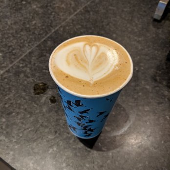 Colectivo Coffee Evanston - 'dulce de leche latte' 16oz - Coffee & Tea Near Me - Evanston, Illinois