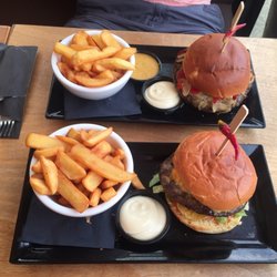 Brooklyn Burgers & Steaks Nightclub