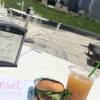 Sunset Social - Sunset Social Single cheeseburger - Burgers Near Me - Philadelphia, Pennsylvania Sunset Social - Sunset Social Single cheeseburger - Burgers Near Me - Philadelphia, Pennsylvania