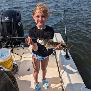 Barefoot Charters inc - First fish. Cast, reel in and hold all by herself - Fishing Near Me Barefoot Charters inc - First fish. Cast, reel in and hold all by herself - Fishing Near Me