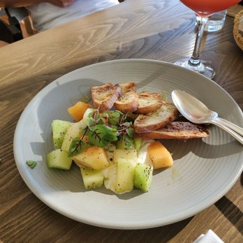 Como - Burrata - Italian Near Me - Kirkland, Washington Como - Burrata - Italian Near Me - Kirkland, Washington