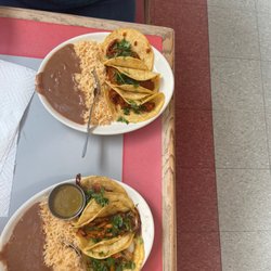 Danny's Tacos & Grill