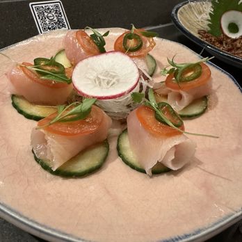 Yunomi Handroll - Yellowtail Serrano Sashimi - Sushi Bars Near Me - San Fernando Valley, California Yunomi Handroll - Yellowtail Serrano Sashimi - Sushi Bars Near Me - San Fernando Valley, California