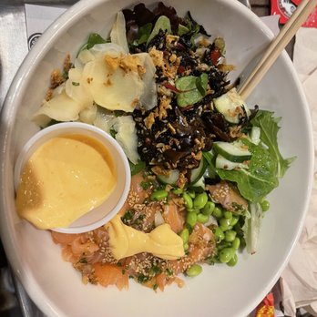 1-800-Lucky - Purchased this fresh salmon bowl can't remember the name but it was delicious and fresh. - Asian Fusion Near Me - Miami, Florida