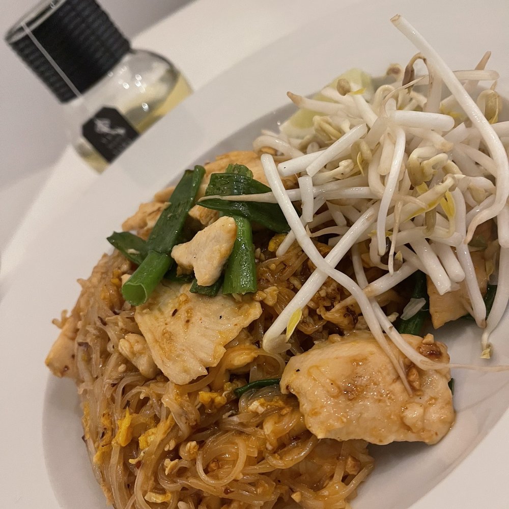 Yes Thai Chicago - Pad Thai - Thai Near Me - Chicago, Illinois Yes Thai Chicago - Pad Thai - Thai Near Me - Chicago, Illinois