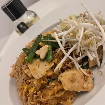 Yes Thai Chicago - Pad Thai - Thai Near Me - Chicago, Illinois Yes Thai Chicago - Pad Thai - Thai Near Me - Chicago, Illinois