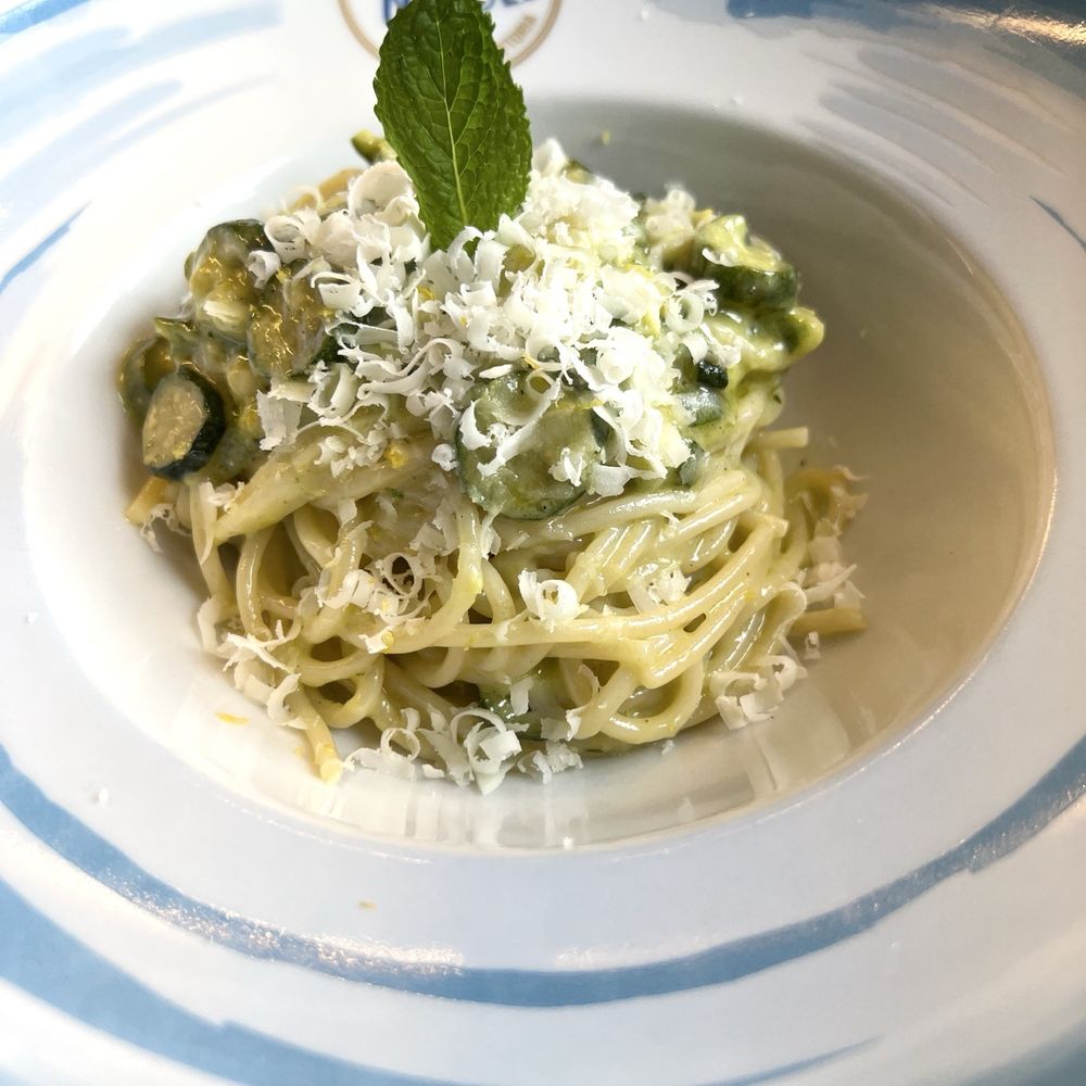 Song E Napule - Rutherford - Sigh Spaghetti Alla Nerano - Pizza Near Me - Rutherford, New Jersey Song E Napule - Rutherford - Sigh Spaghetti Alla Nerano - Pizza Near Me - Rutherford, New Jersey