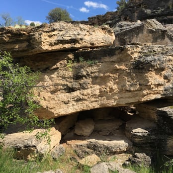Montezuma Well - Landmarks & Historical Buildings Near Me - Rimrock, Arizona