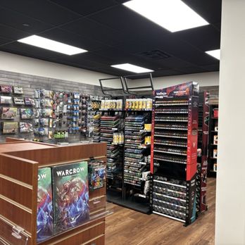 Round Table Games - Minis and paints - Tabletop Games Near Me - Dublin, Ohio