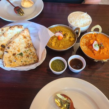 Mr Dosa - Butter chicken, chicken kuruma & garlic naan. - Indian Near Me - Elk Grove, California Mr Dosa - Butter chicken, chicken kuruma & garlic naan. - Indian Near Me - Elk Grove, California
