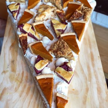 Lamanna's Bakery - Pumpkin, apple, berry, and pecan pastry - Bakeries Near Me - Scarborough, Ontario