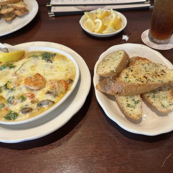 Pappadeaux Seafood Kitchen - Blackened Salmon Alfredo - Cajun/Creole Near Me - Dallas, Texas Pappadeaux Seafood Kitchen - Blackened Salmon Alfredo - Cajun/Creole Near Me - Dallas, Texas