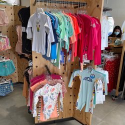 Tres Palmas - They have children's clothing too