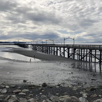 White Rock Beach - White Rock pier~ - Beaches Near Me - White Rock, British Columbia White Rock Beach - White Rock pier~ - Beaches Near Me - White Rock, British Columbia