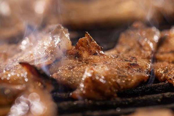 Pho Leo & Grill by null