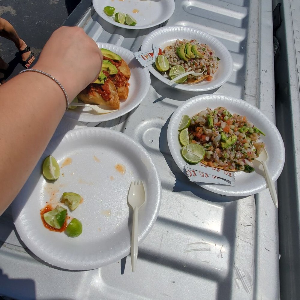 Mariscos El Bigotón - Seafood Near Me - Pacoima, California
