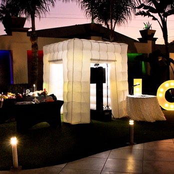 Umbra Photobooth - Inflatable Photobooth - Photo Booth Rentals Near Me Umbra Photobooth - Inflatable Photobooth - Photo Booth Rentals Near Me