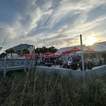 The Dunes House - Restaurant from the beach - American Near Me - Hilton Head Island, South Carolina