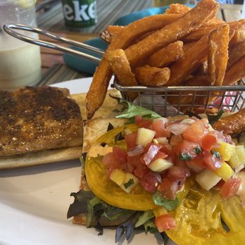 Harry's Poolside Bar & Grill - Mahi sandwich - American Near Me - Orlando, Florida