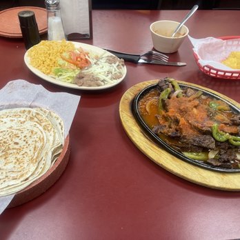 Los Burritos Tapatios - Steak Fajitas - Mexican Near Me - Naperville, Illinois